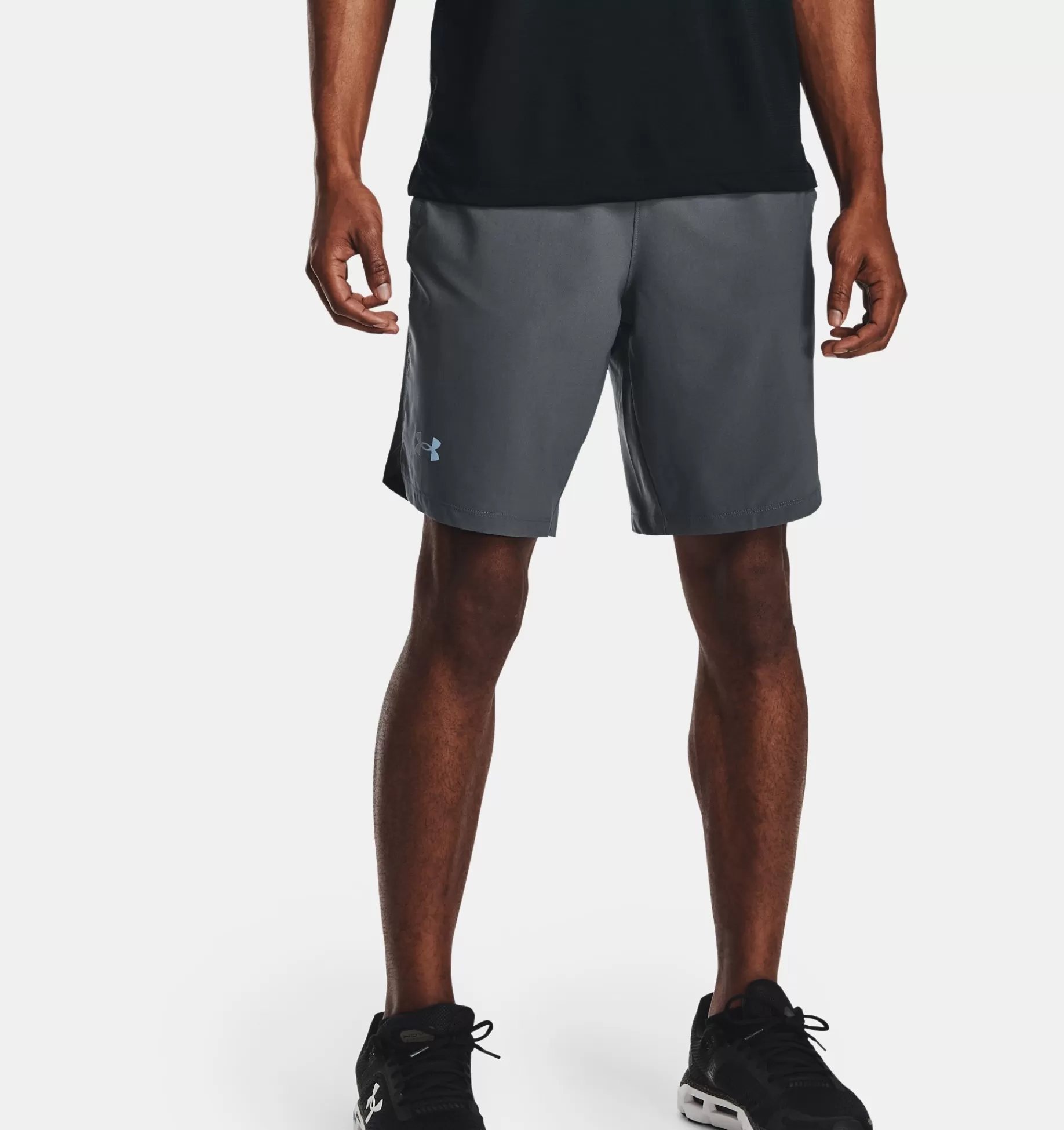 Outlet Under Armour Shorts Ua Launch Run 23 Cm Da Uomo Pitch Gray / Black - 012