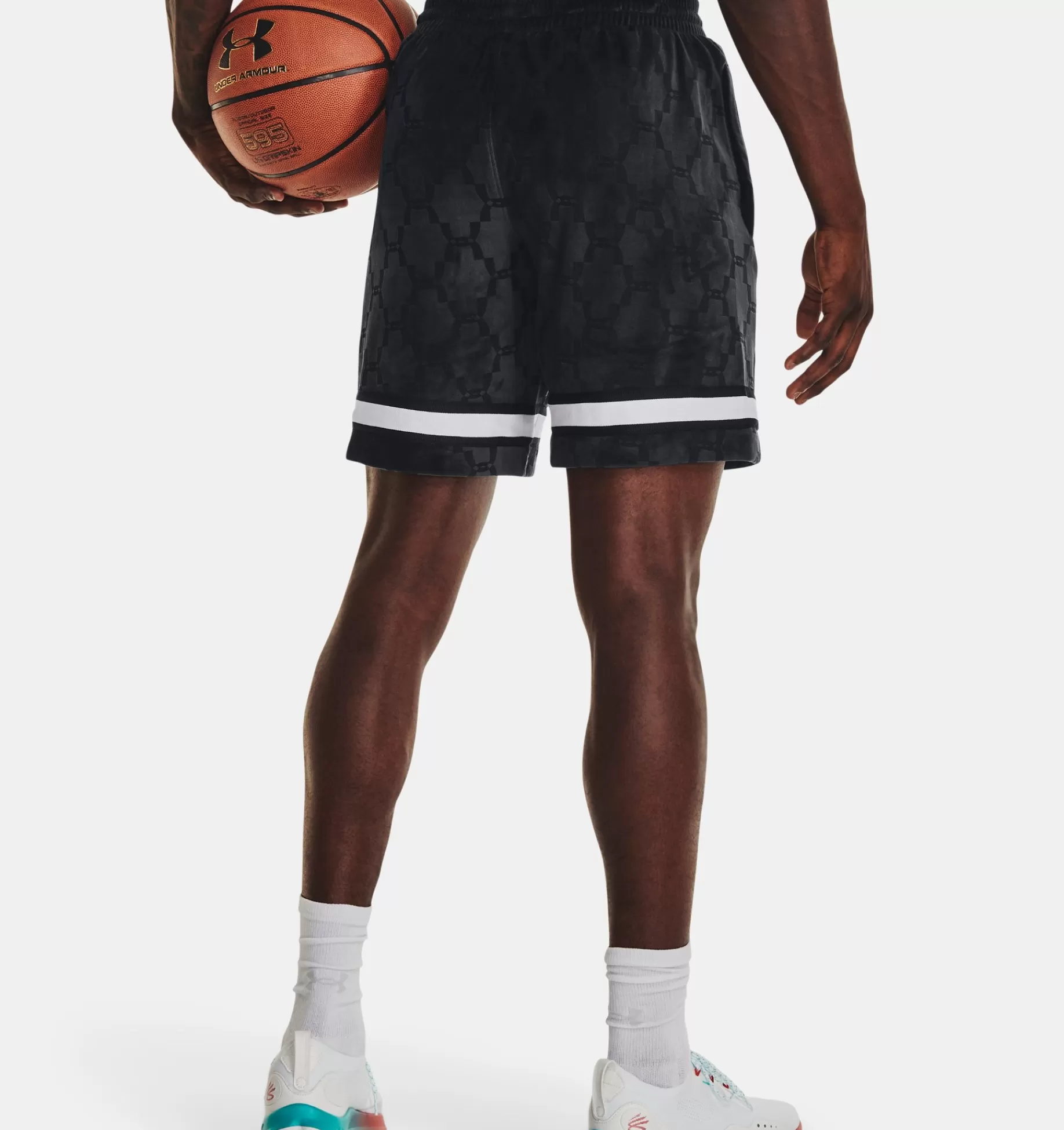 Outlet Under Armour Shorts Ua Velour Og Da Uomo Black / Silver Chrome - 001