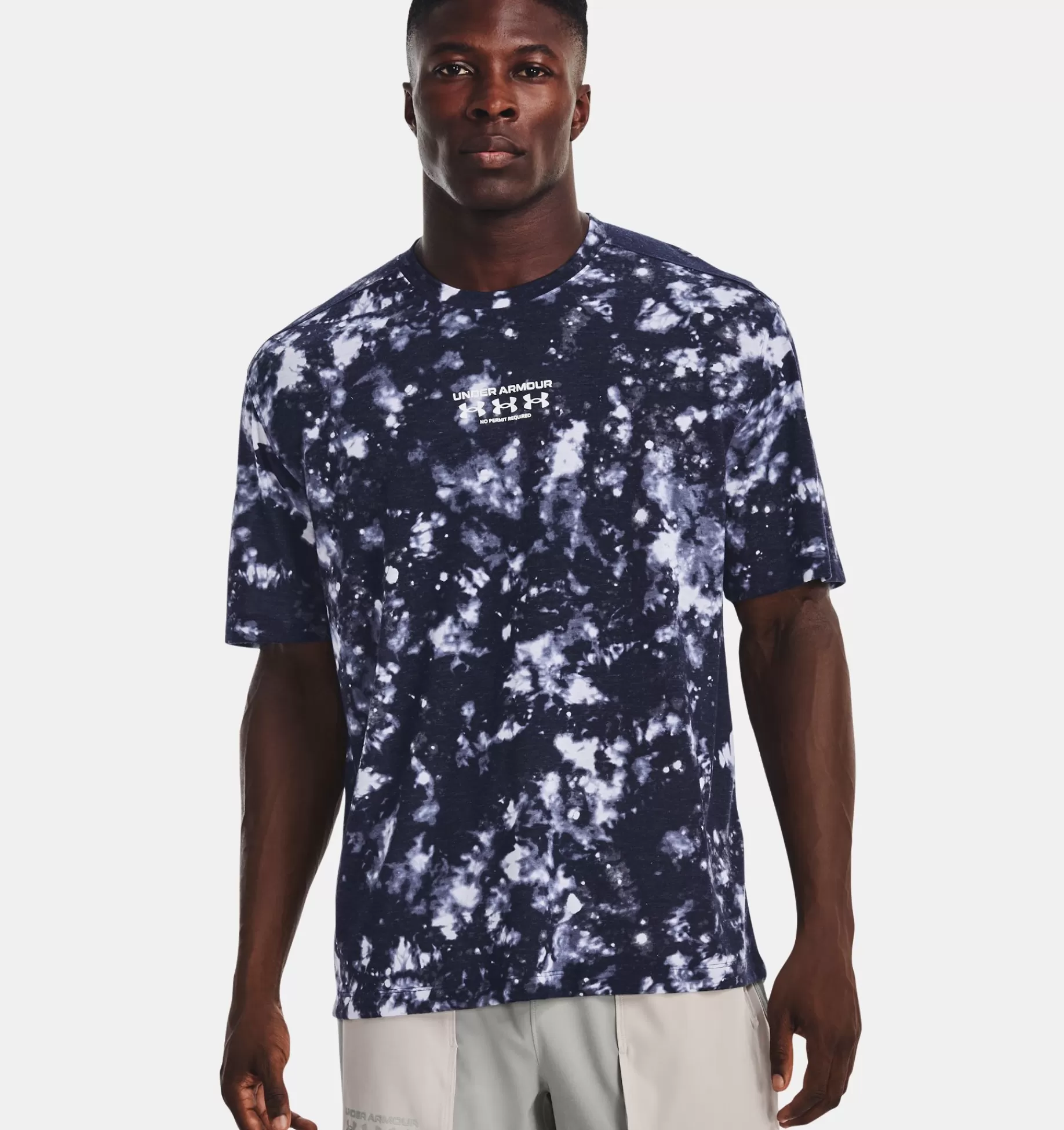 Best Sale Under Armour T-Shirt Ua Breeze Trail Da Uomo White / Midnight Navy - 100